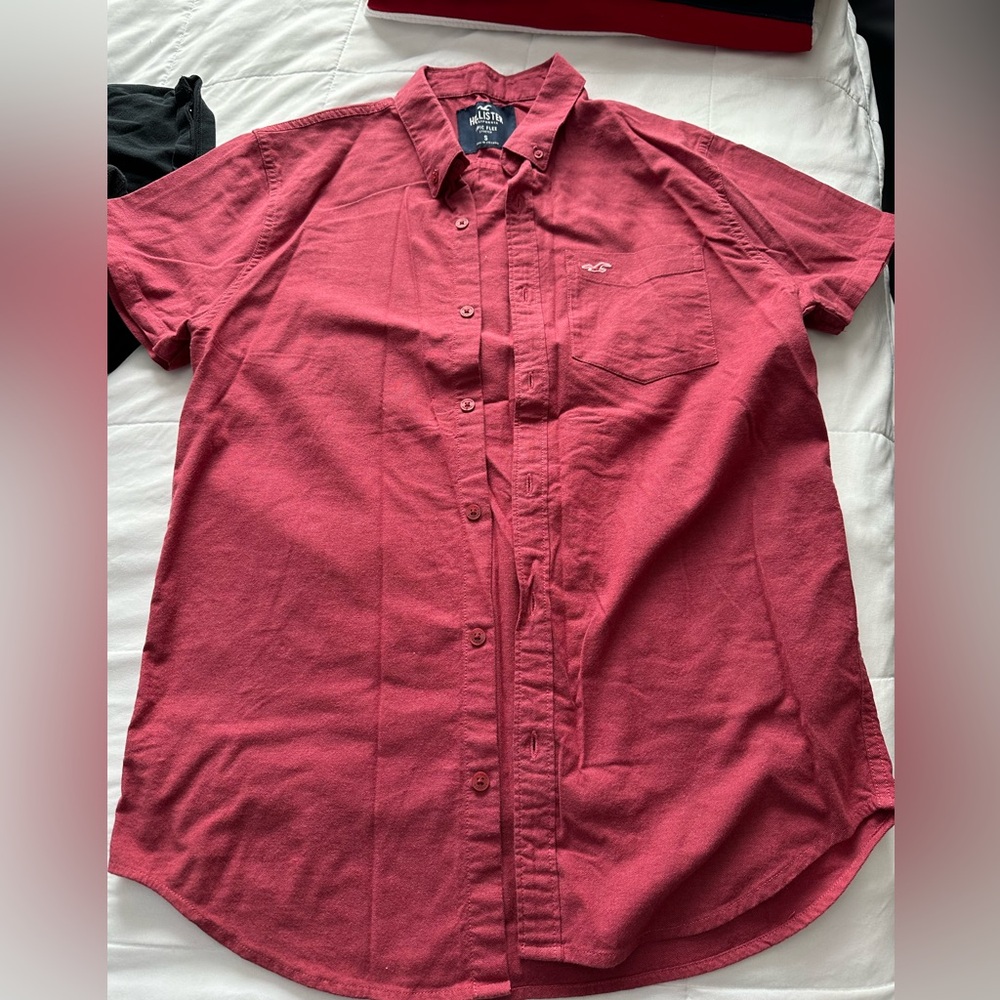 Collared button up Hollister shirt